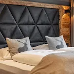 Tauernlodge Eben E4 * Эбен (Понгау)