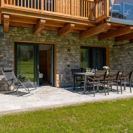 Tauernlodge Eben E4 Chalet *