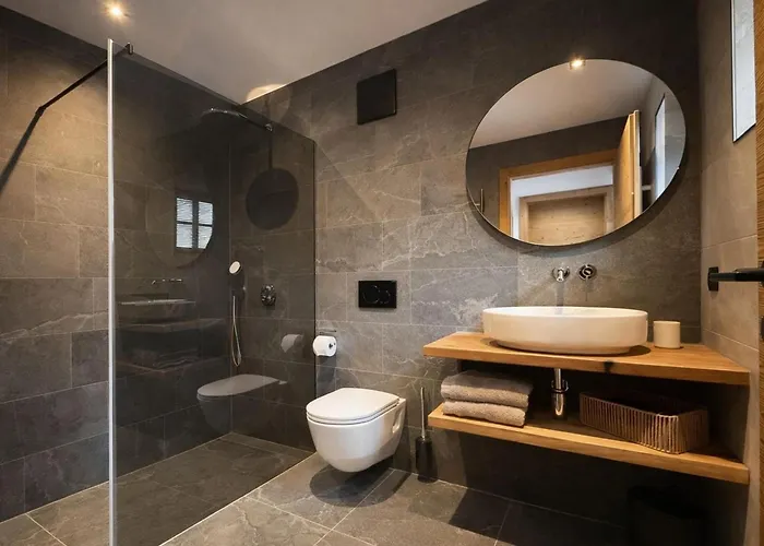 Tauernlodge Eben E4 シャレー